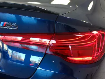 BMW M4 Competition~Individual~FACELIFT~wie NEU! ~DE