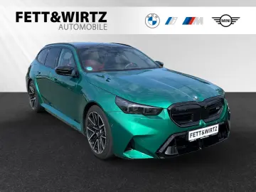 BMW M5 Touring AHK Panorama DAProf. B&W