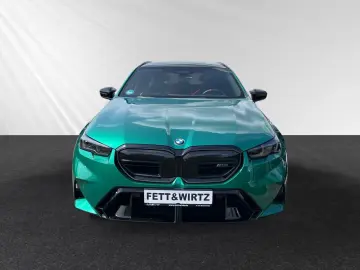 BMW M5 Touring AHK Panorama DAProf. B&W