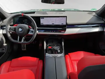 BMW M5 Touring AHK Panorama DAProf. B&W