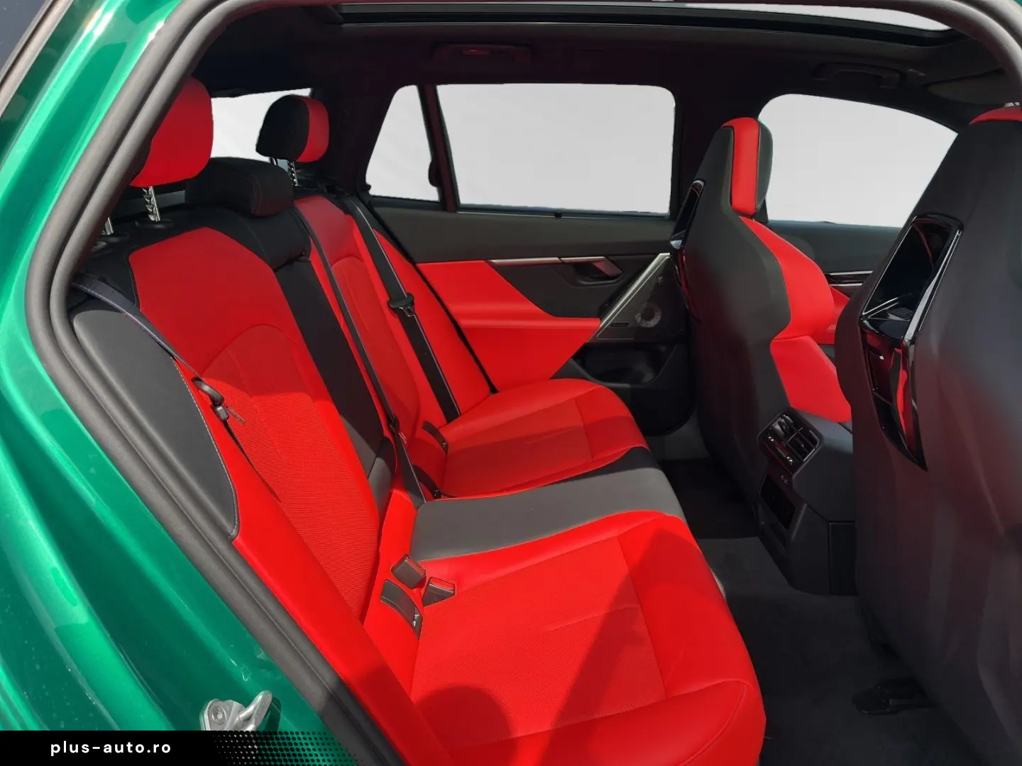 BMW M5 Touring AHK Panorama DAProf. B&W