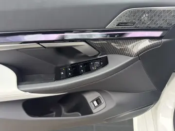 BMW M5 Touring AHK