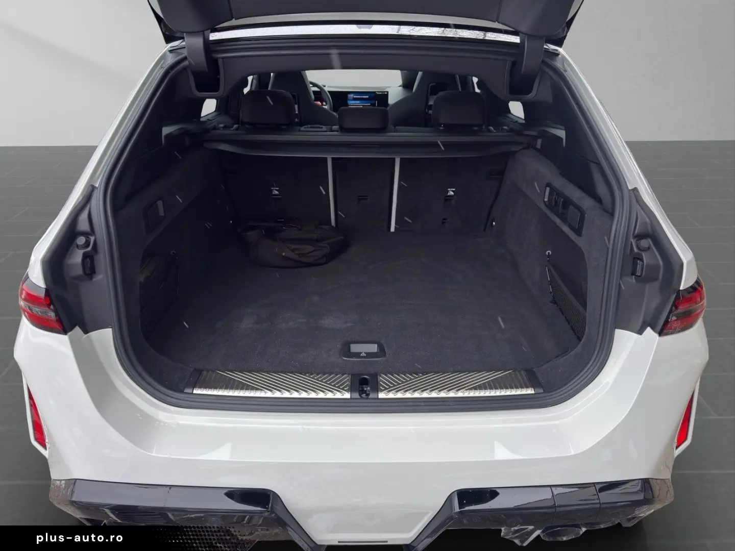 BMW M5 Touring AHK