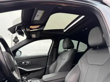 BMW 330I XDRIVE 2020 - Import America