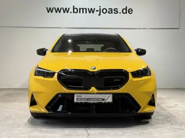 BMW M5 Touring  Sonderlackierung  Sitzbelüftung  Bow