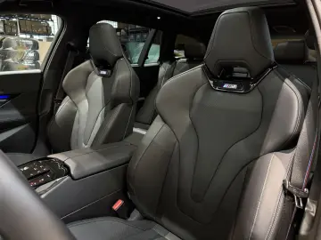 BMW M5 Touring  Sonderlackierung  Sitzbelüftung  Bow