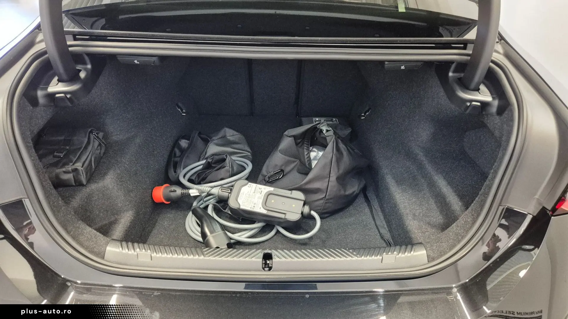 BMW M5 Limo G90 Ultimate Keramik Carbon B&W FULL!!!