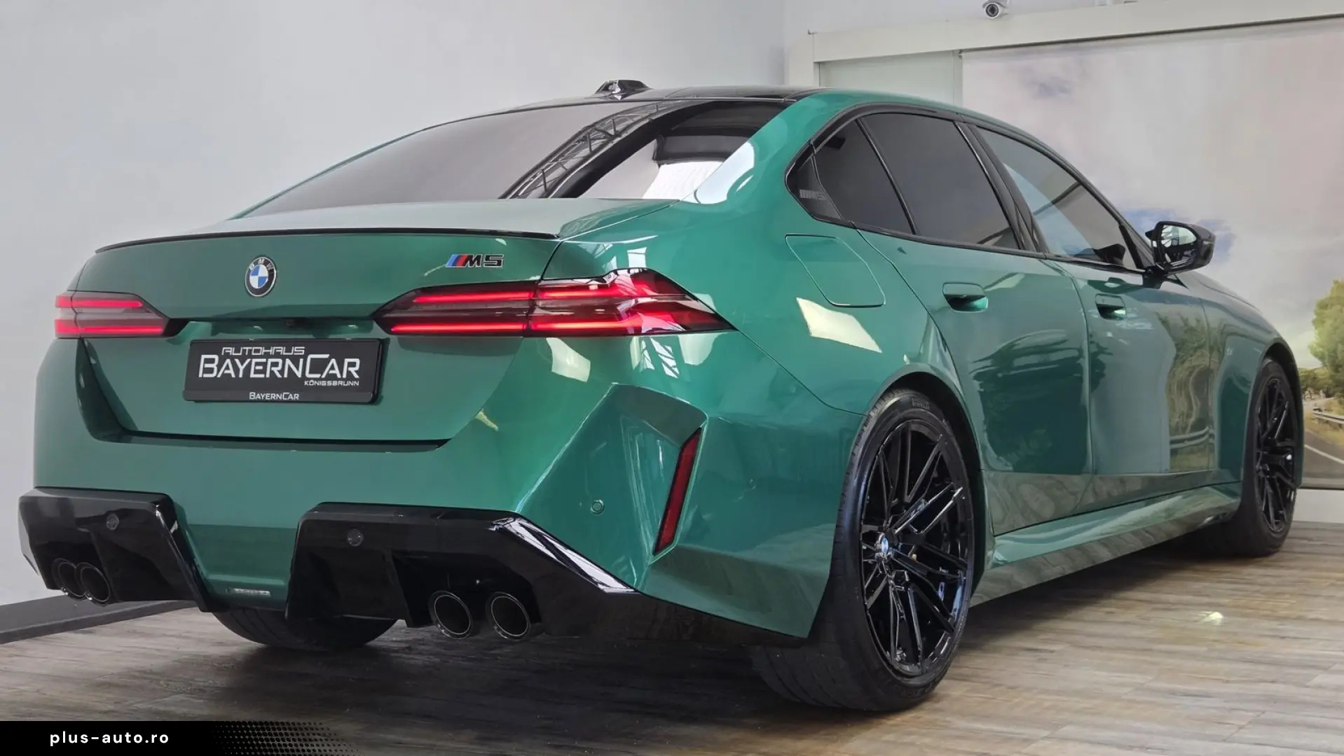 BMW M5 Lim Keramik Sitzlüftung ACC Panorama ACC B&W