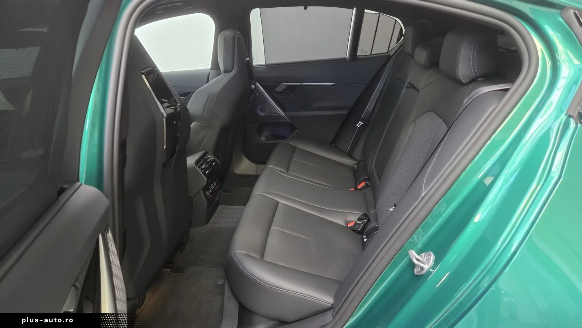 BMW M5 Lim Keramik Sitzlüftung ACC Panorama ACC B&W