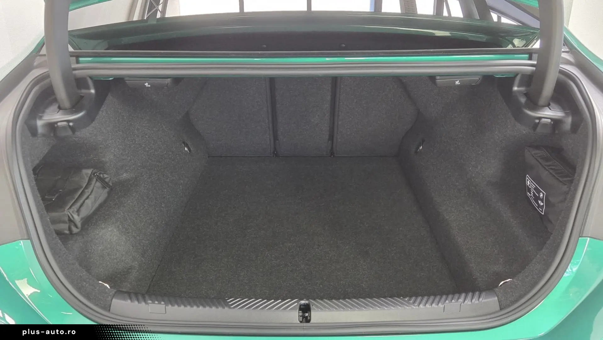 BMW M5 Lim Keramik Sitzlüftung ACC Panorama ACC B&W