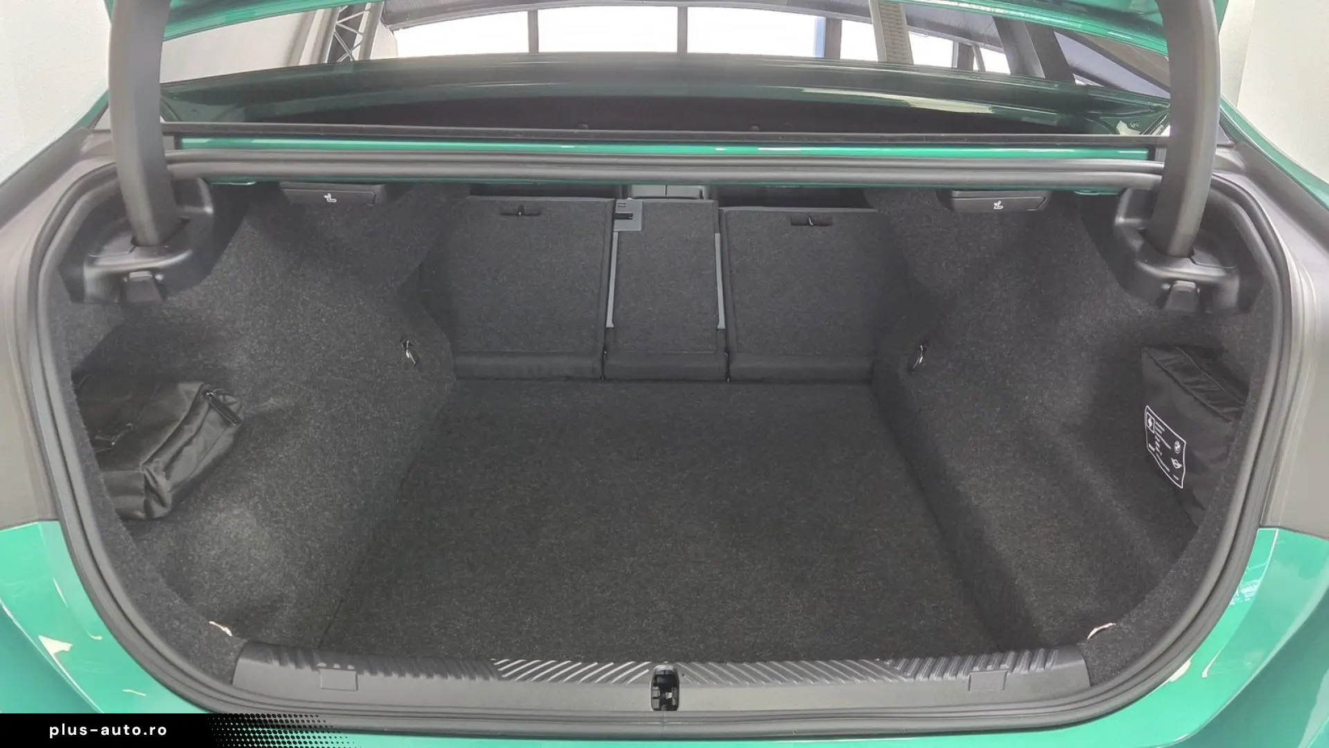 BMW M5 Lim Keramik Sitzlüftung ACC Panorama ACC B&W