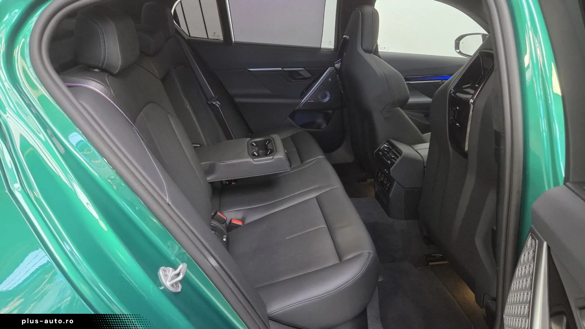 BMW M5 Lim Keramik Sitzlüftung ACC Panorama ACC B&W