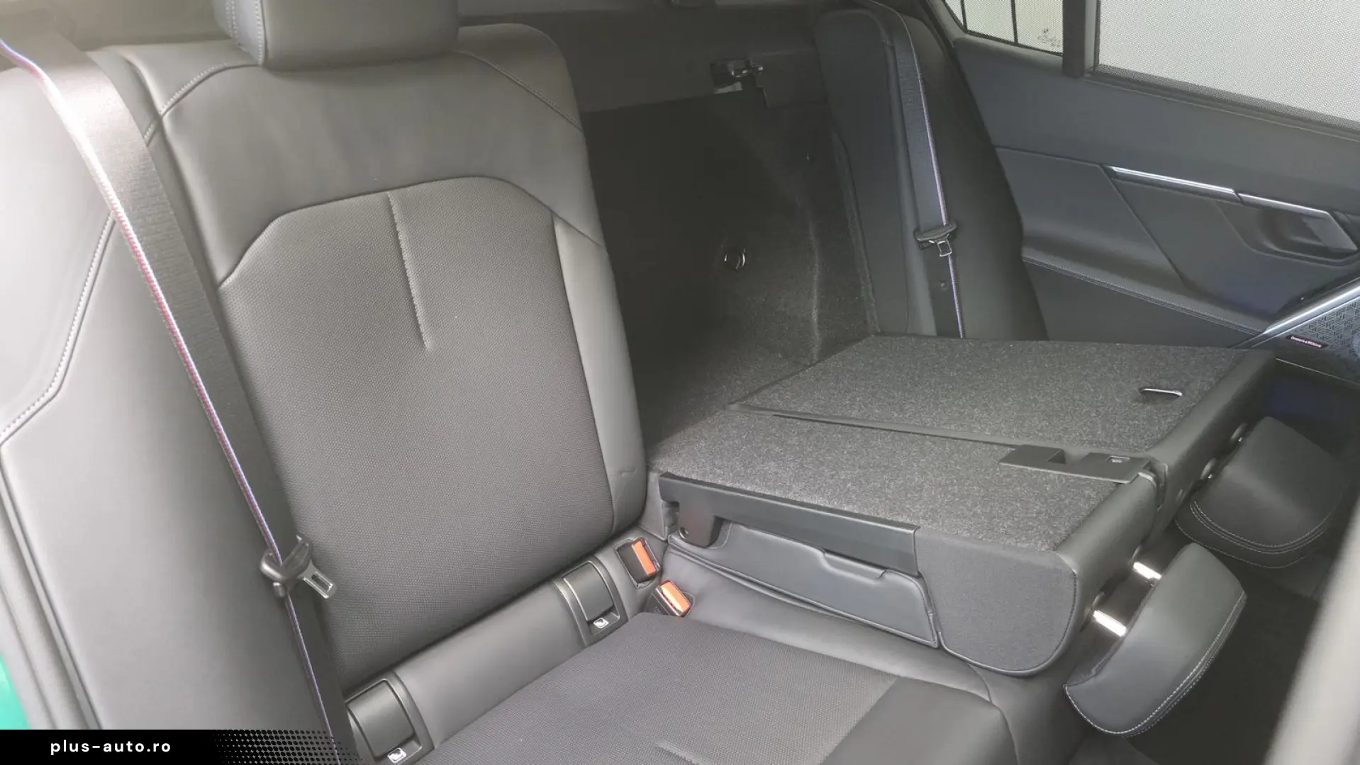 BMW M5 Lim Keramik Sitzlüftung ACC Panorama ACC B&W