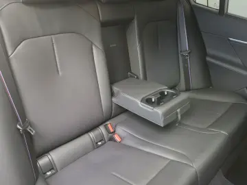 BMW M5 Lim Keramik Sitzlüftung ACC Panorama ACC B&W