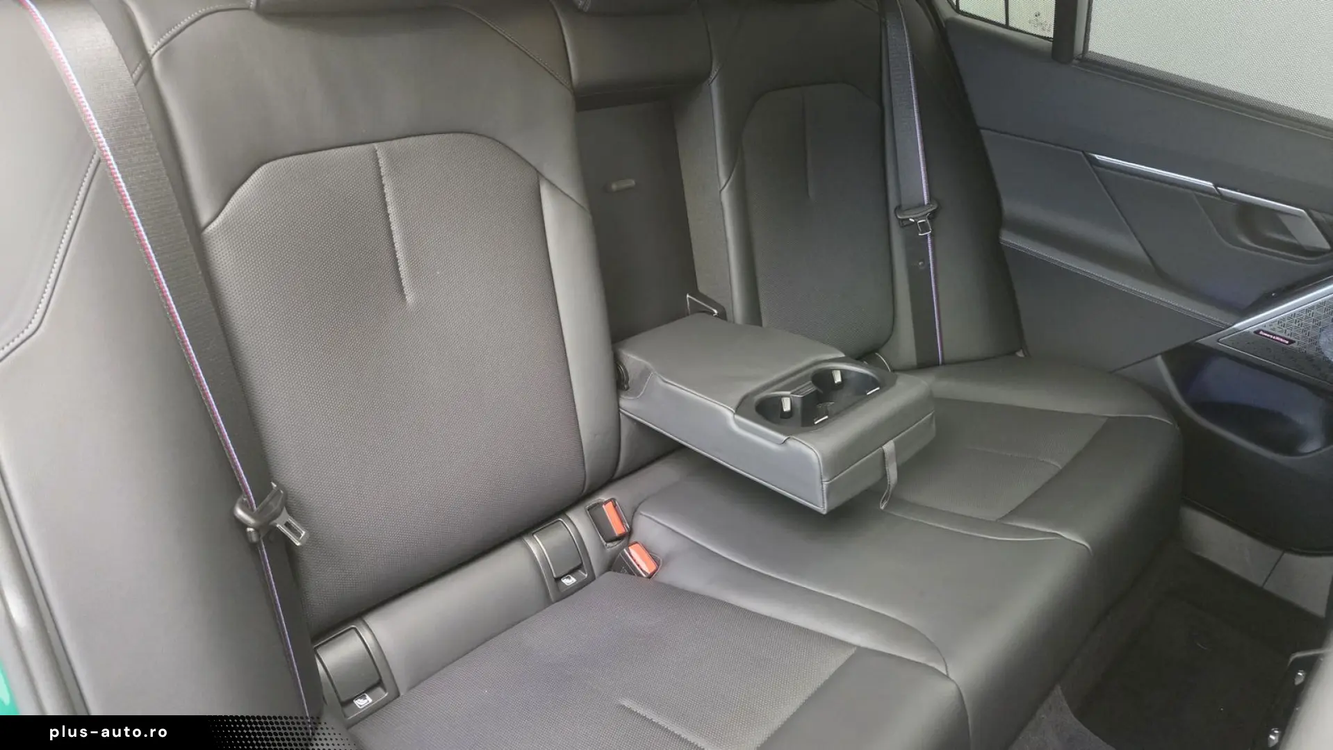 BMW M5 Lim Keramik Sitzlüftung ACC Panorama ACC B&W