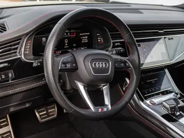 AUDI SQ8 competition plus TFSI Navi Matrix Luftfederu