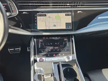 AUDI SQ8 SUV TFSI Navi Matrix Alu HUD B&O PDC Pano Vi