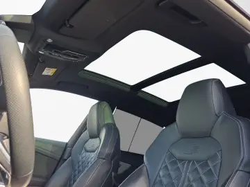AUDI SQ8 SUV TFSI Navi Matrix Alu HUD B&O PDC Pano Vi