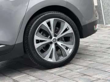 RENAULT GRAND SCENIC 1.5 DCI – AUTOMATIC - 110 CP– 7 LOCURI