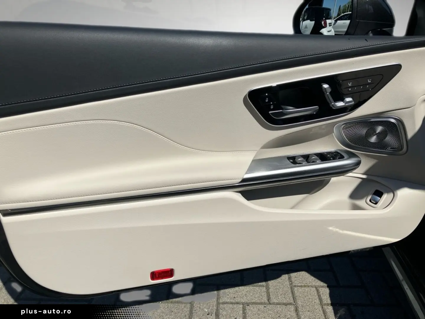 MERCEDES-BENZ CLE 300 4M Cabriolet AMG Distronic Bur&hellip;