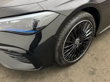 MERCEDES-BENZ CLE 300 e AMG Night Pano Burmester Head-Up 360