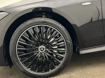 MERCEDES-BENZ CLE 300 e AMG Night Pano Burmester Head-Up 360