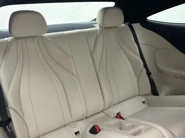 MERCEDES-BENZ CLE 300 e AMG Night Pano Burmester Head-Up 360