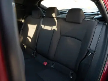 Toyota CH-R Business Edition 1.8 Hybrid