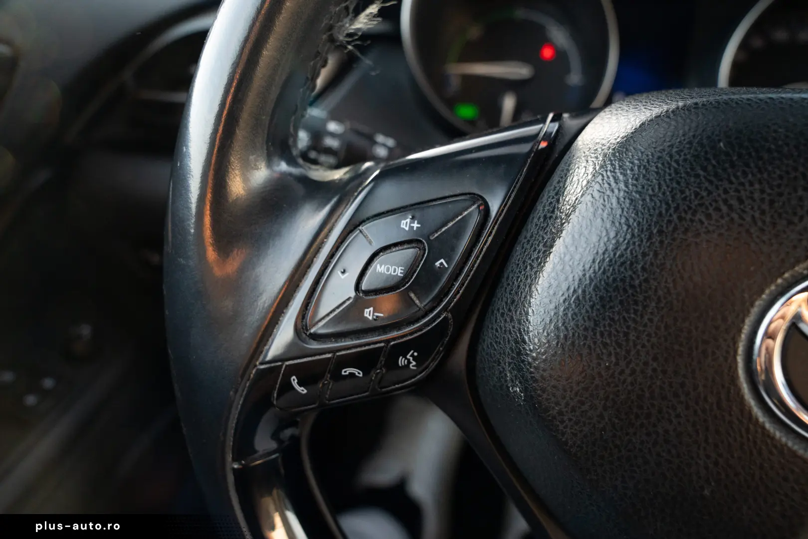 Toyota CH-R Business Edition 1.8 Hybrid