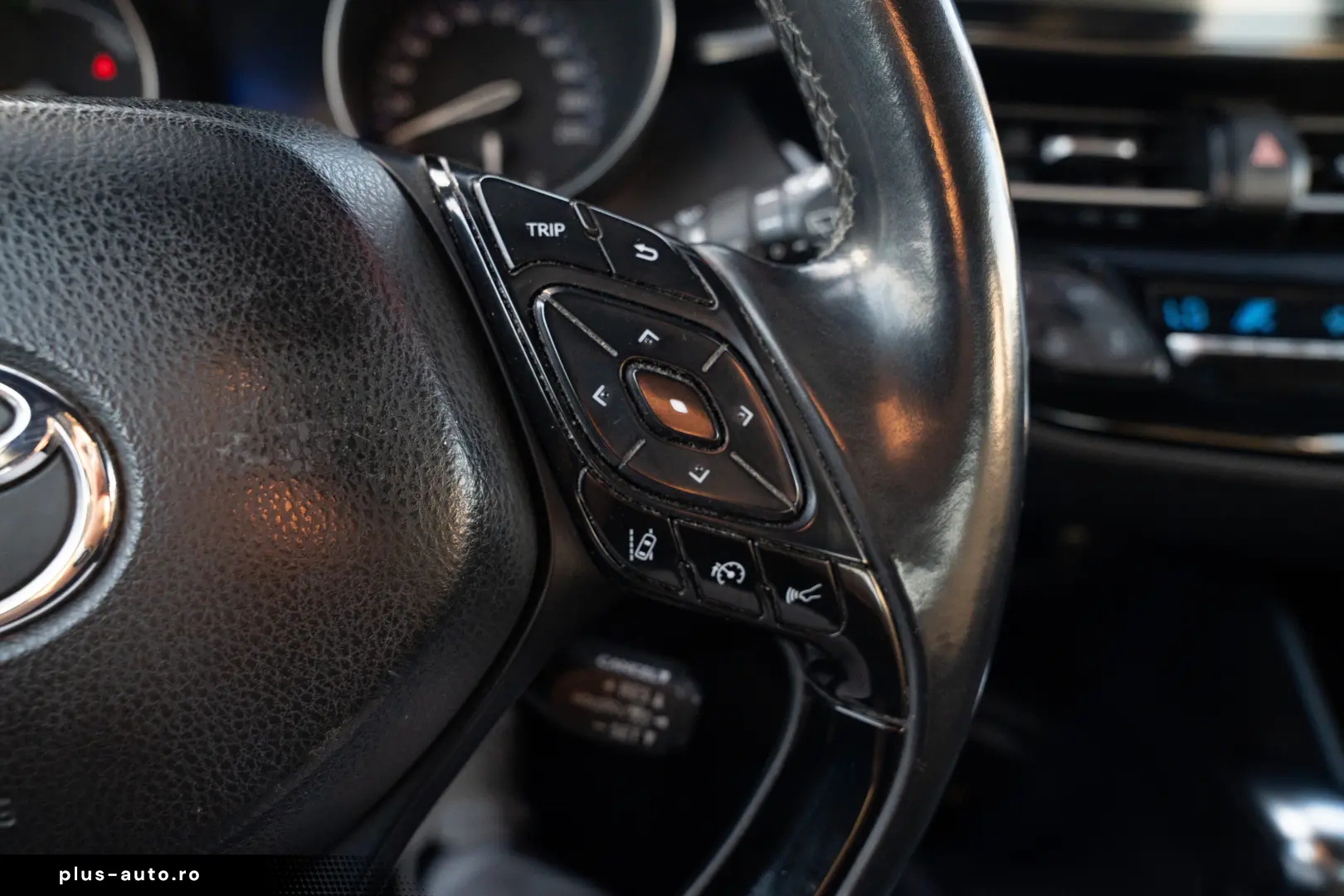 Toyota CH-R Business Edition 1.8 Hybrid