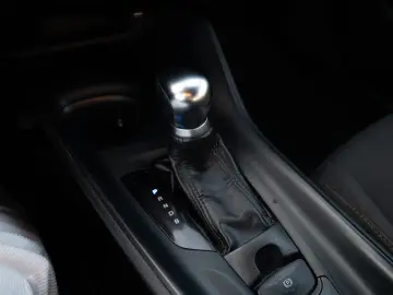 Toyota CH-R Business Edition 1.8 Hybrid