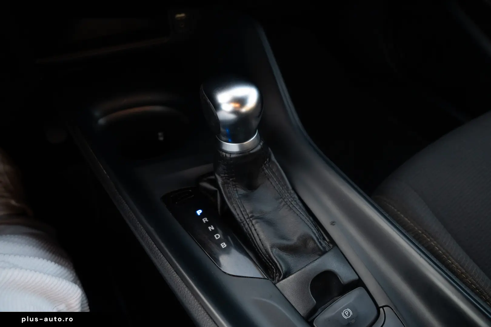 Toyota CH-R Business Edition 1.8 Hybrid