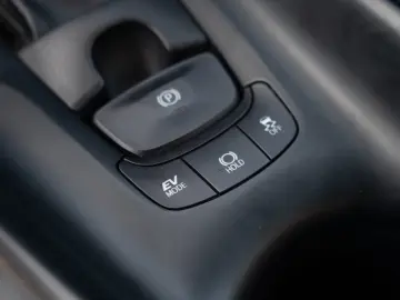 Toyota CH-R Business Edition 1.8 Hybrid