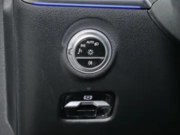 MERCEDES-BENZ CLE 300 4M Coupé AMG Navi-Prem. Memory 360