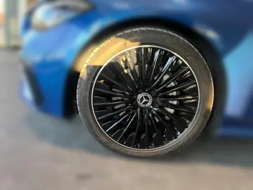 MERCEDES-BENZ CLE 300 4MATIC Coupé AMG  Memory Keyless-Go