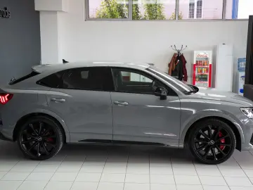Audi RSQ3 RS Q3 Sportback Quattro