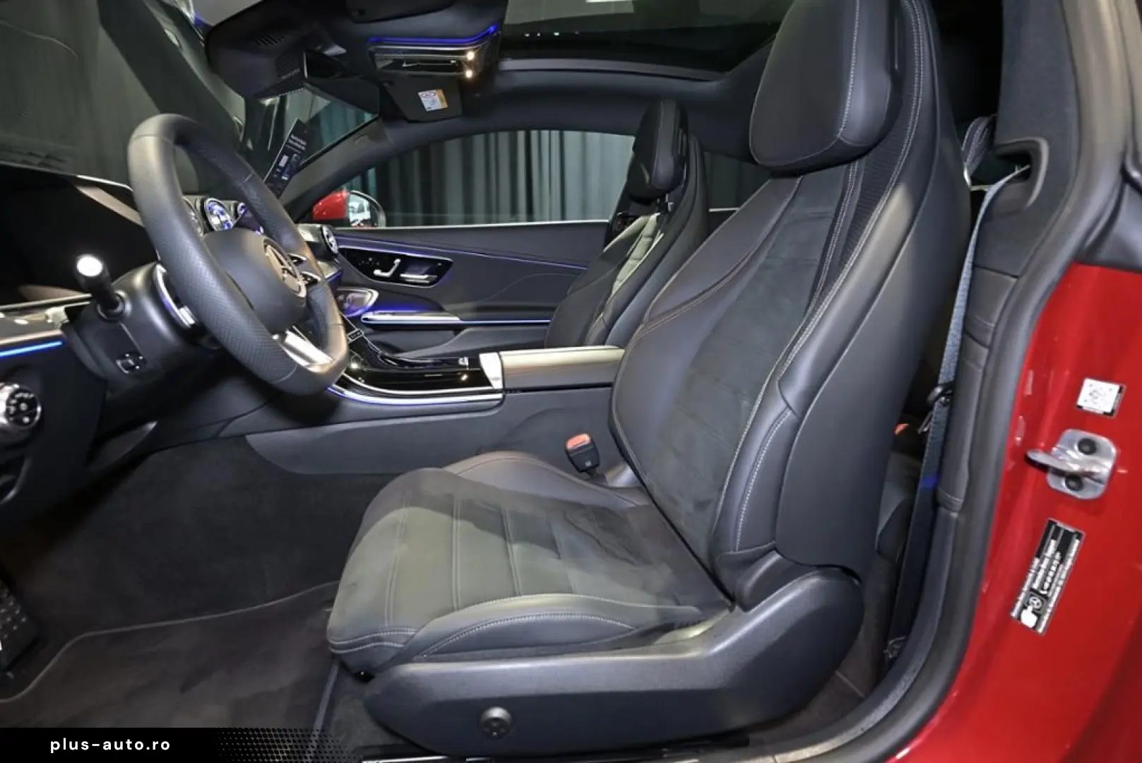 MERCEDES-BENZ CLE 300e AMG DIGITAL BURM PANO DISTRO MEMORY