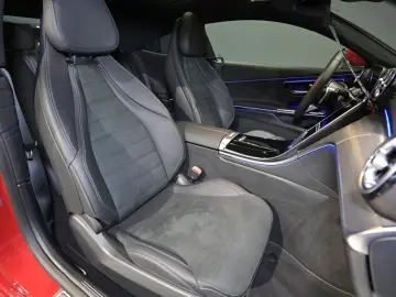 MERCEDES-BENZ CLE 300e AMG DIGITAL BURM PANO DISTRO MEMORY