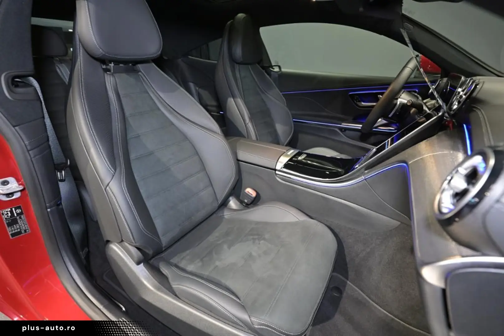 MERCEDES-BENZ CLE 300e AMG DIGITAL BURM PANO DISTRO MEMORY