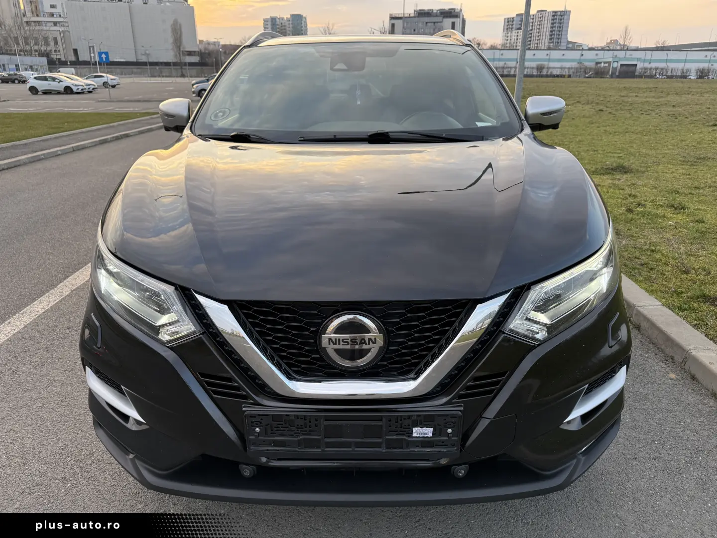 Nissan Qashqai J11 Facelift TEKNA - Istoric Service