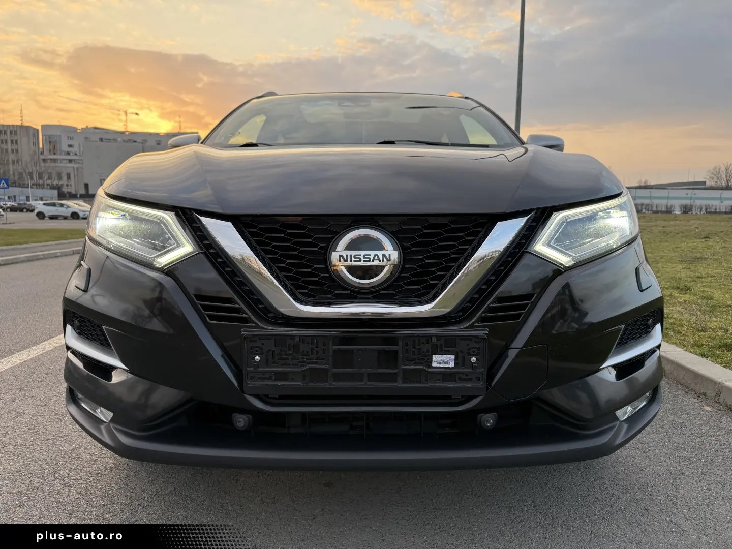 Nissan Qashqai J11 Facelift TEKNA - Istoric Service