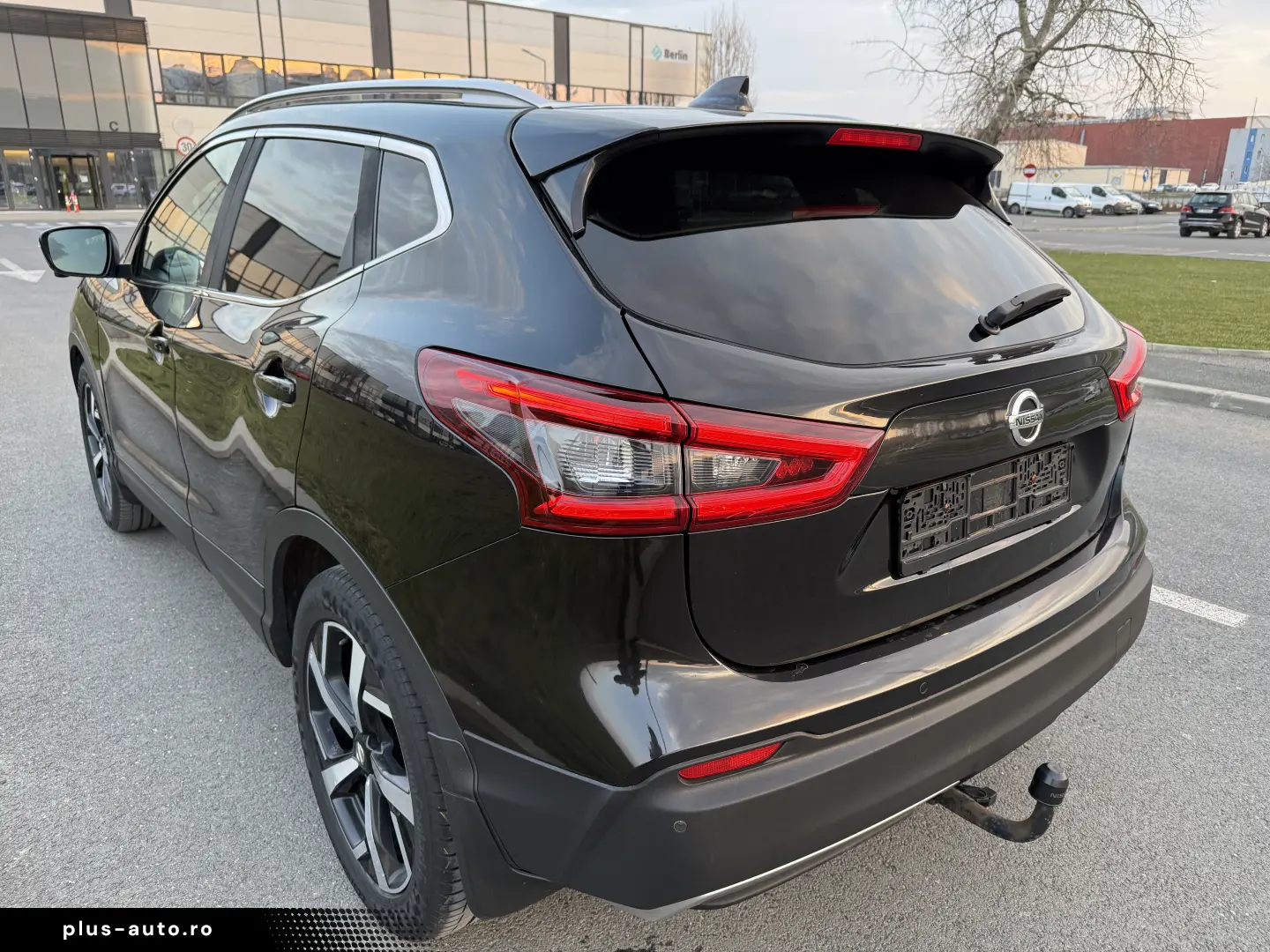 Nissan Qashqai J11 Facelift TEKNA - Istoric Service