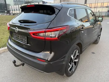 Nissan Qashqai J11 Facelift TEKNA - Istoric Service