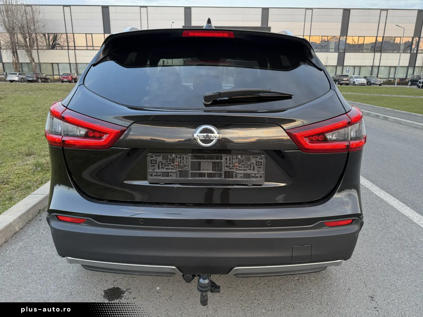 Nissan Qashqai J11 Facelift TEKNA - Istoric Service