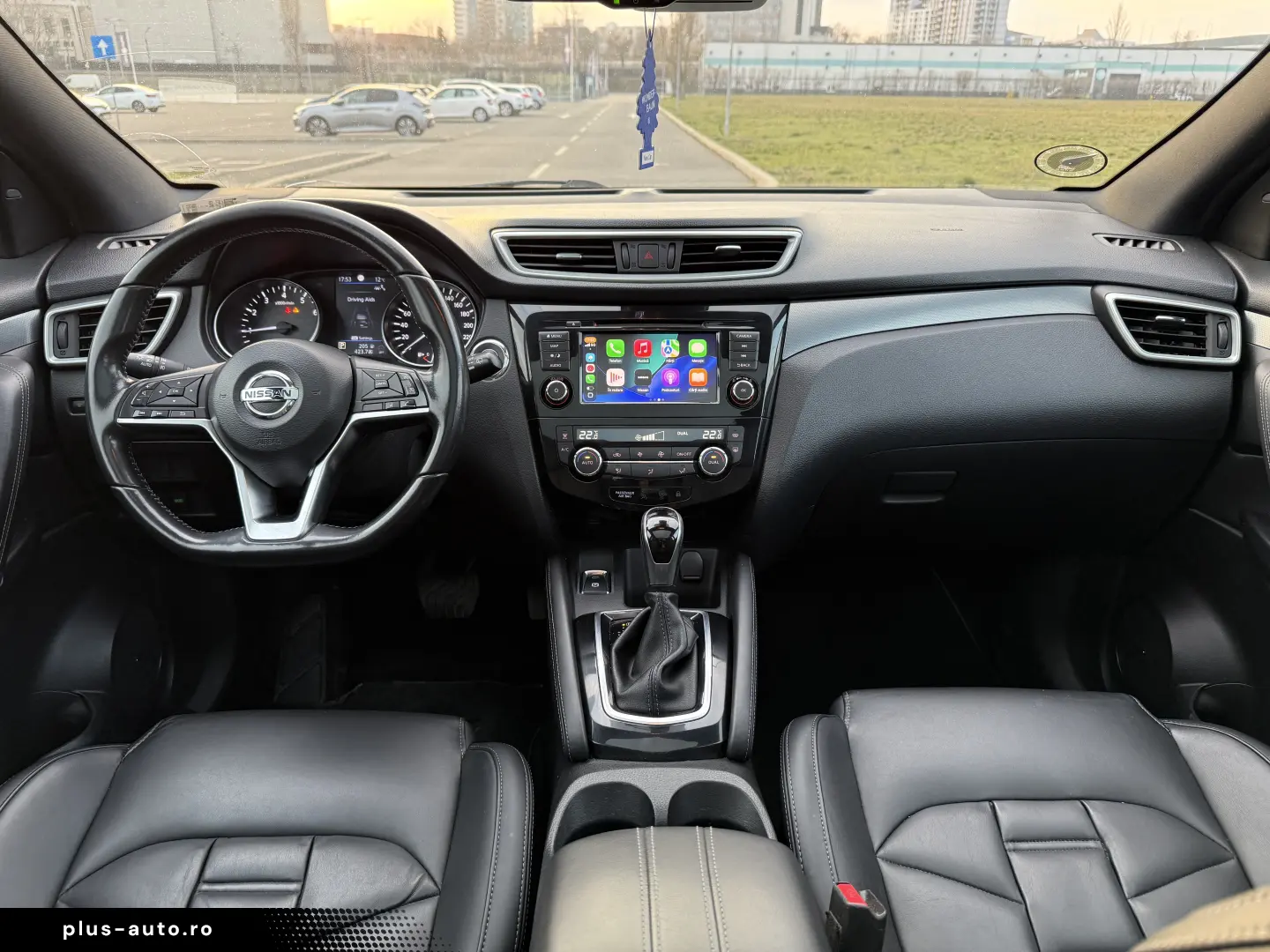 Nissan Qashqai J11 Facelift TEKNA - Istoric Service