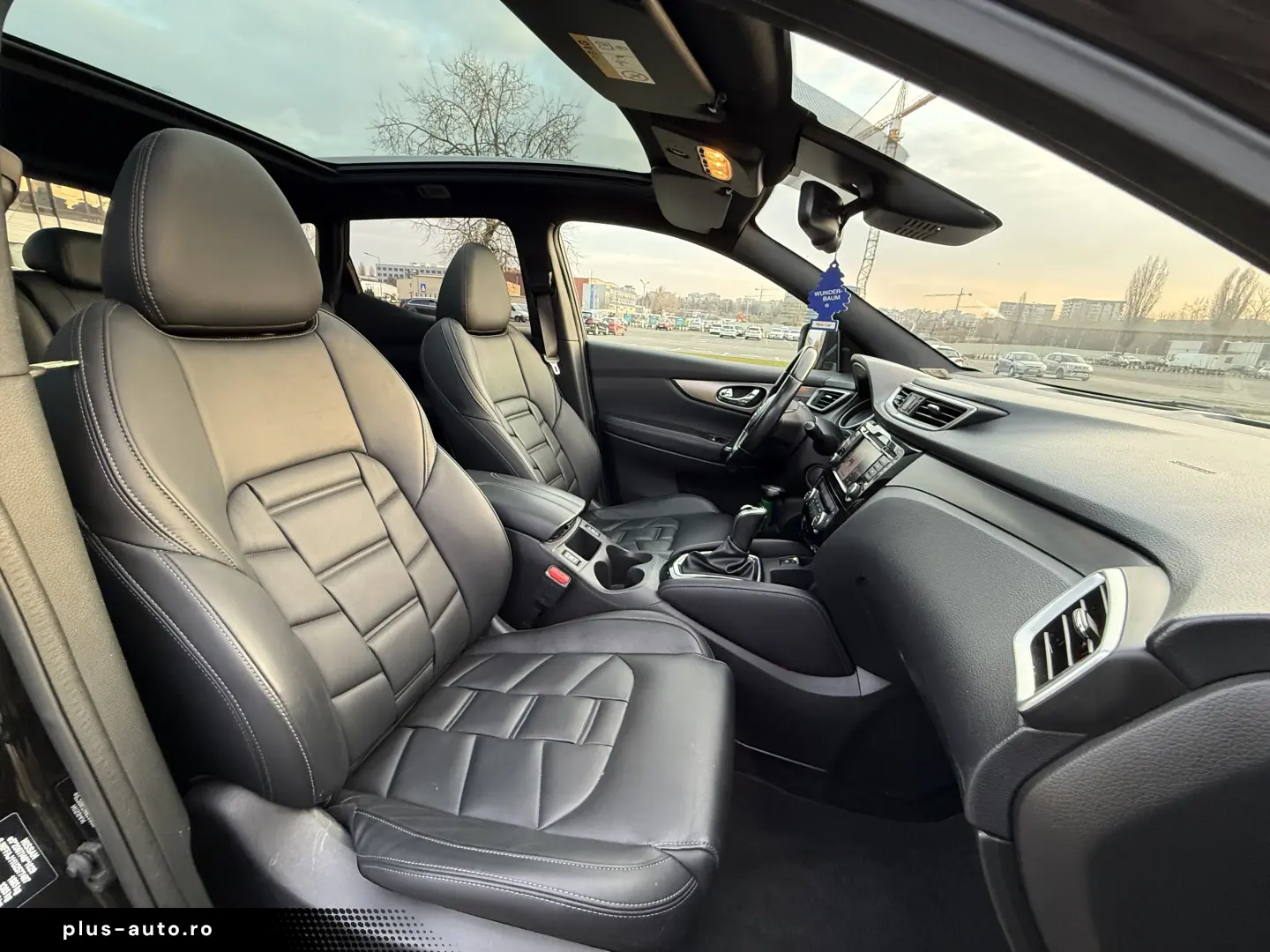 Nissan Qashqai J11 Facelift TEKNA - Istoric Service