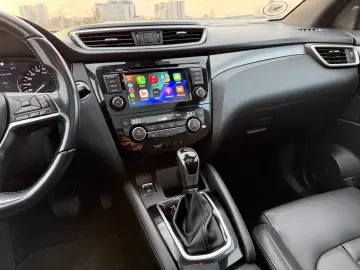 Nissan Qashqai J11 Facelift TEKNA - Istoric Service