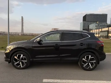 Nissan Qashqai J11 Facelift TEKNA - Istoric Service