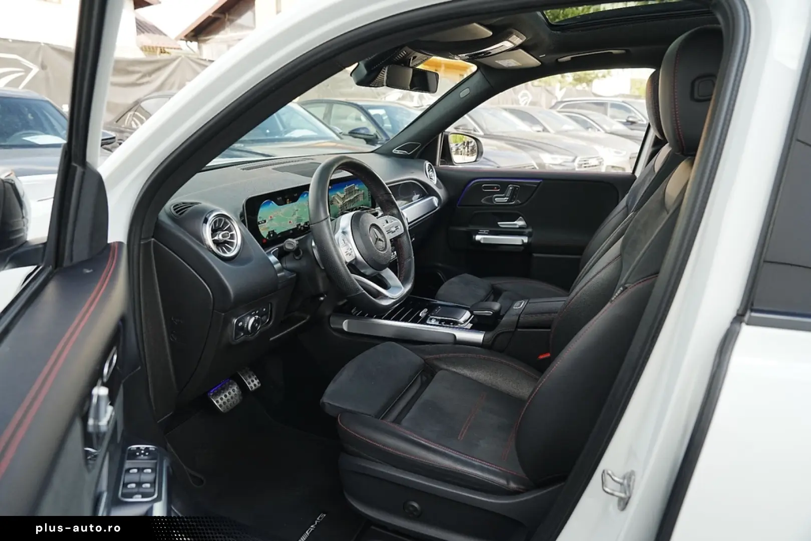 Mercedes-Benz GLB 250 4MATIC 8G-DCT AMG Line