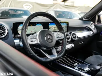 Mercedes-Benz GLB 250 4MATIC 8G-DCT AMG Line